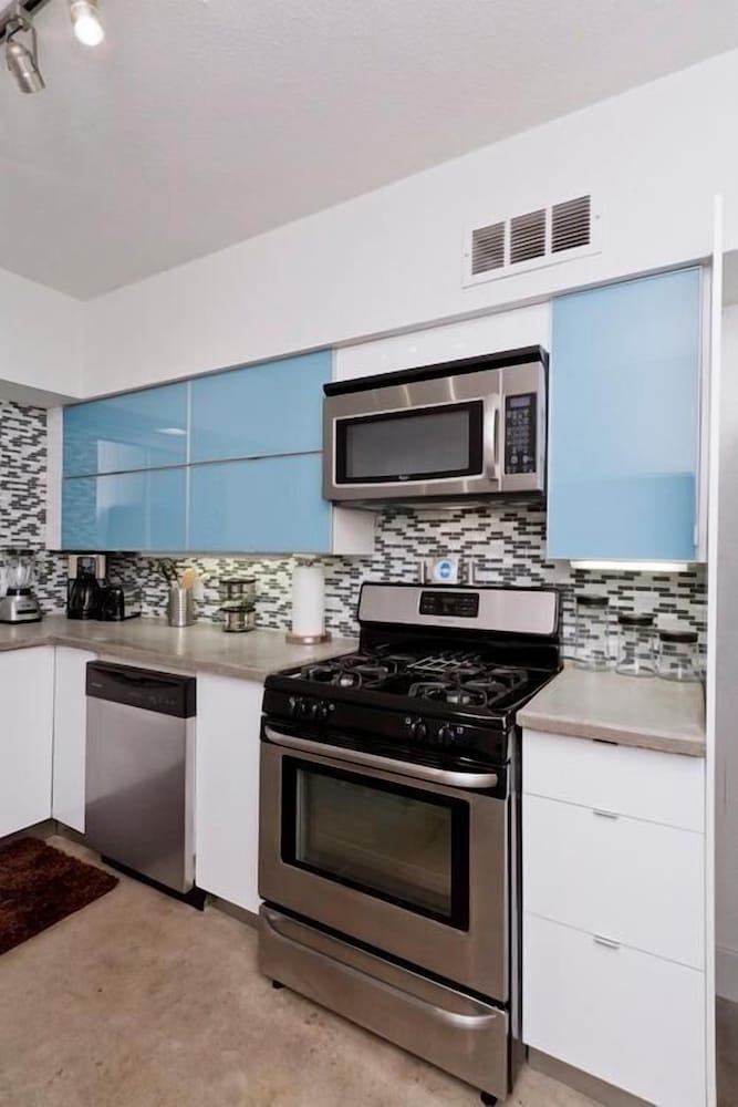 Old School By Signature Vacation Rentals