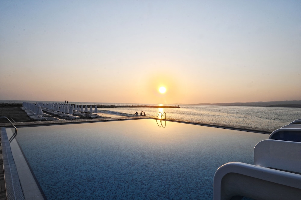 Gold Island Selected Hotel