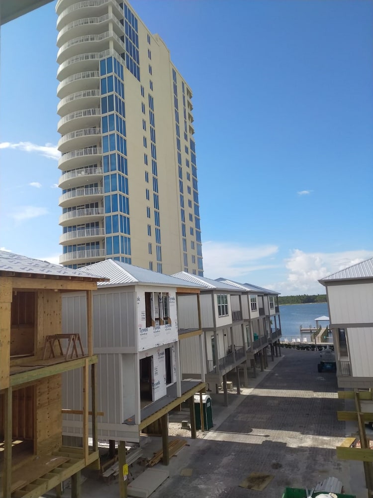 Little Lagoon Cottages