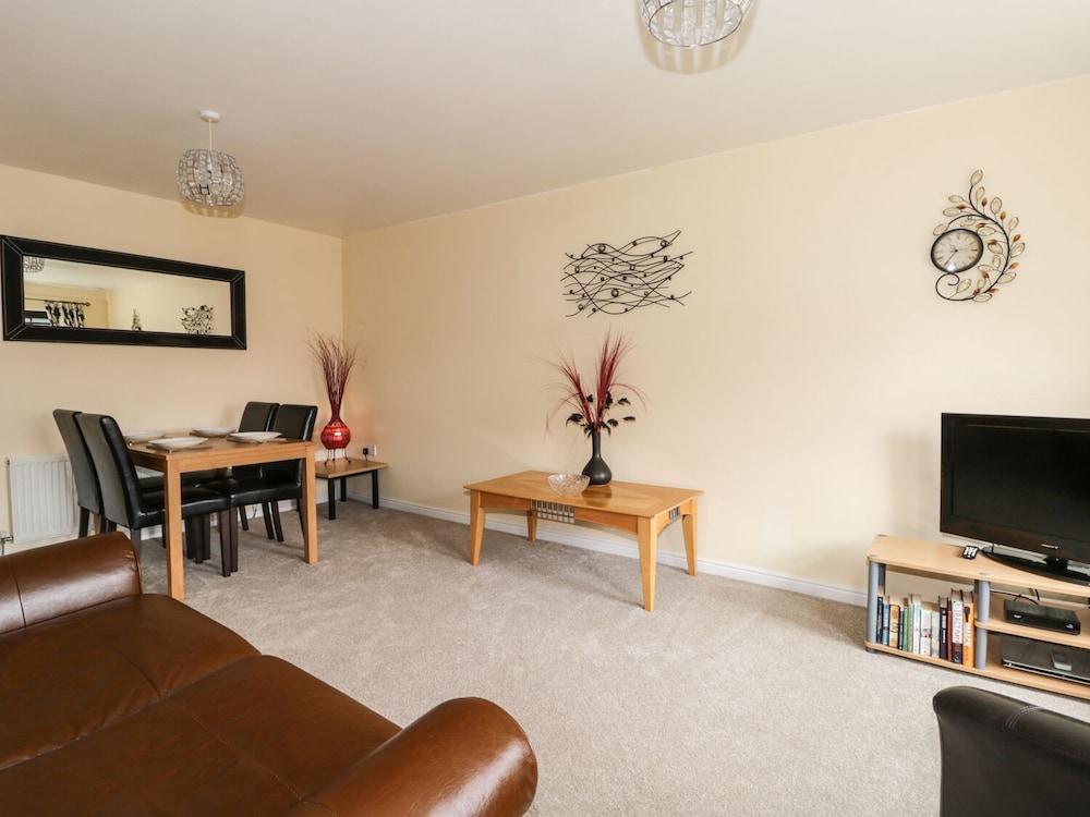 Prince Cottage view 4