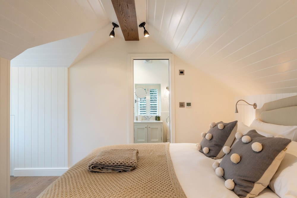 Stunning 6 BB Cottage & Annexe