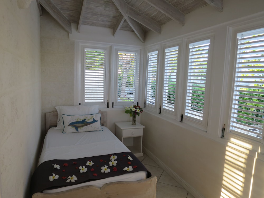 Inchcape Seaside Villas