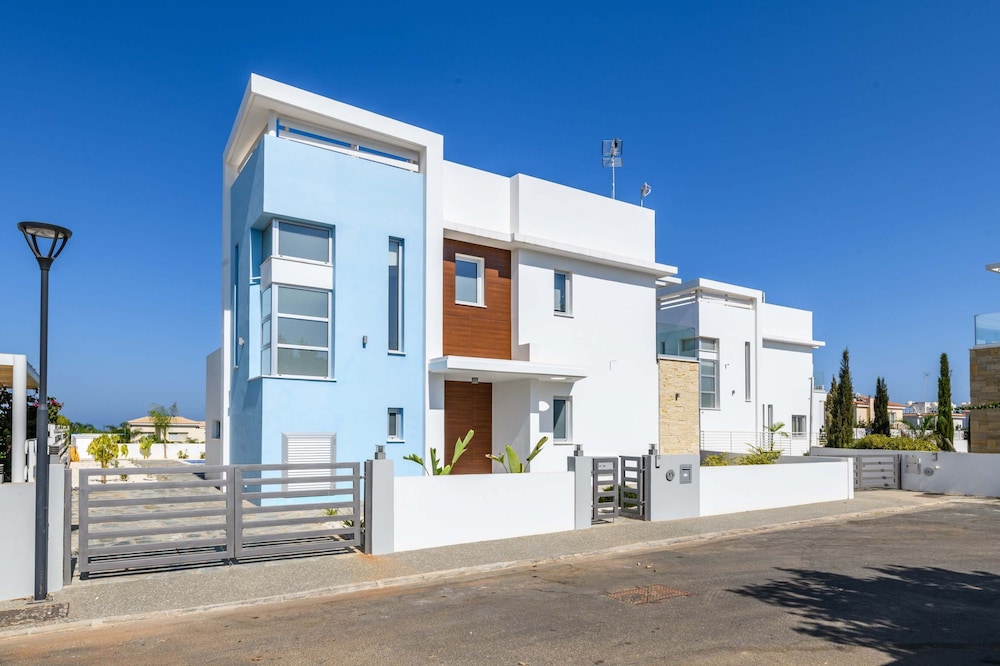Mylos Lifestyle Seaview Villa 15