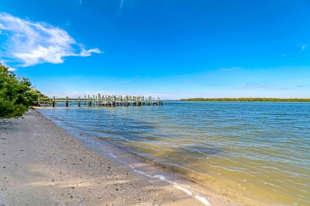 3rd Floor Condo at Lovers Key 301