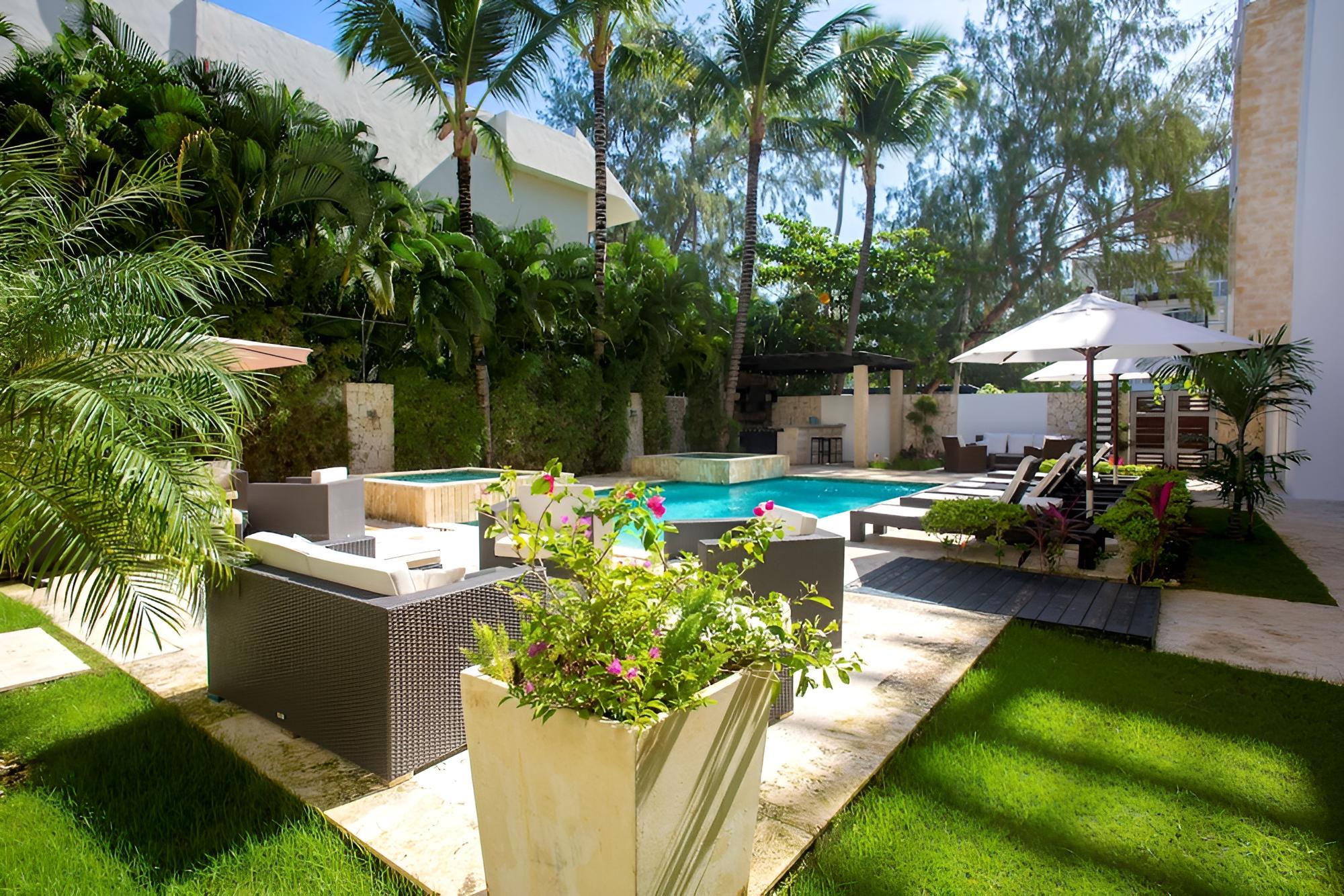 Chateau del Mar