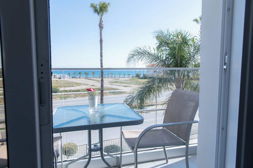 Themis Apartments