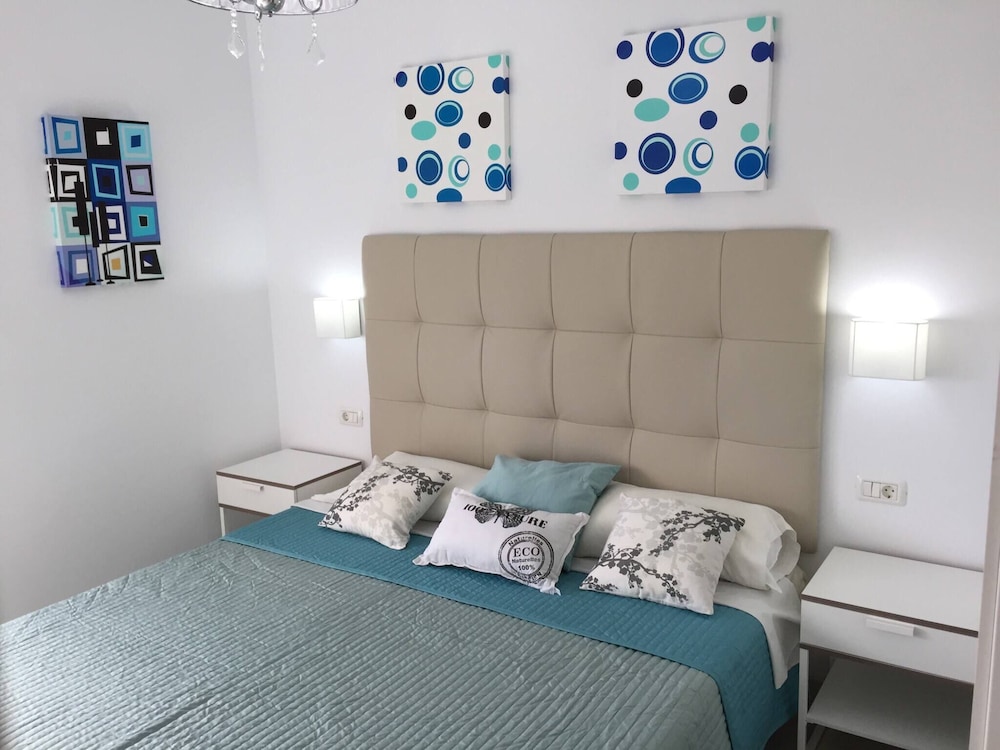 Delicious Los Cristianos,achacay,2bdr & 2bathr Beach Close Wifi Free