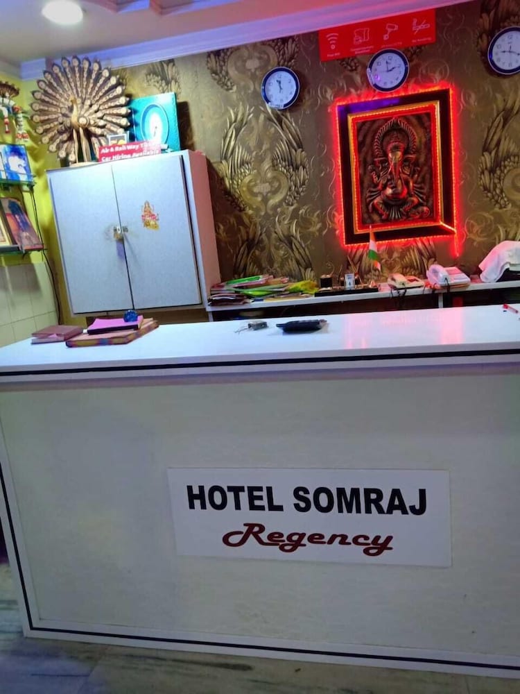 Lobby & Reception