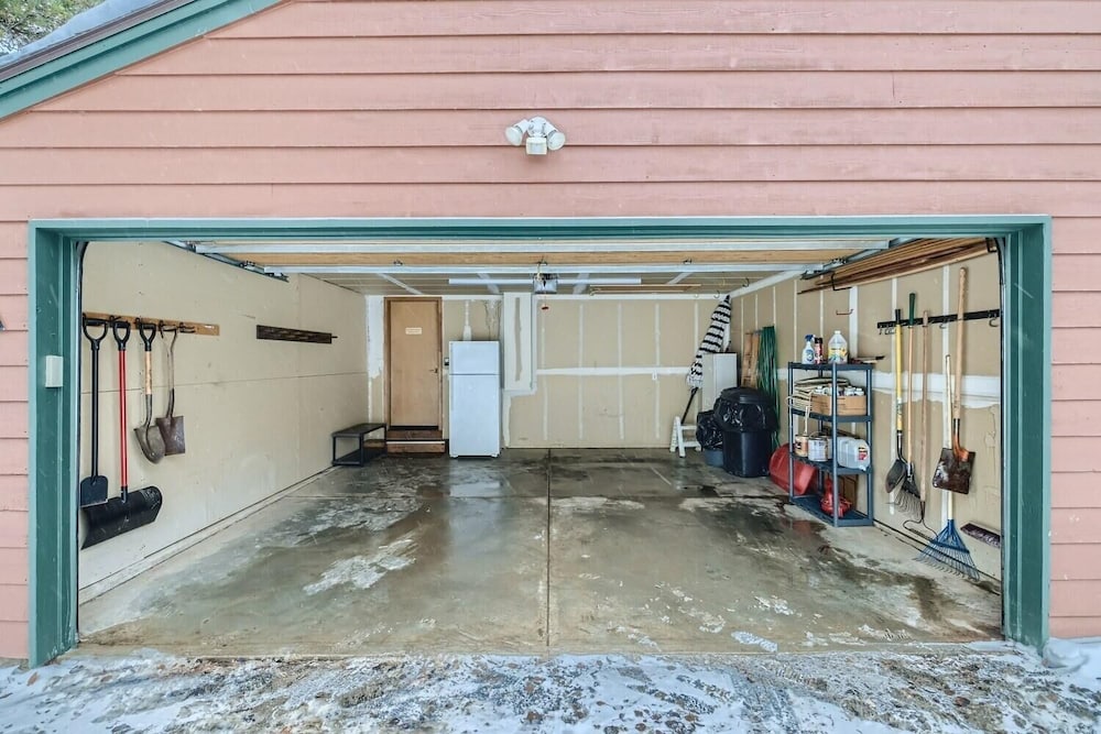 Gold Dust 660a 3 Bedroom Townhouse by RedAwning