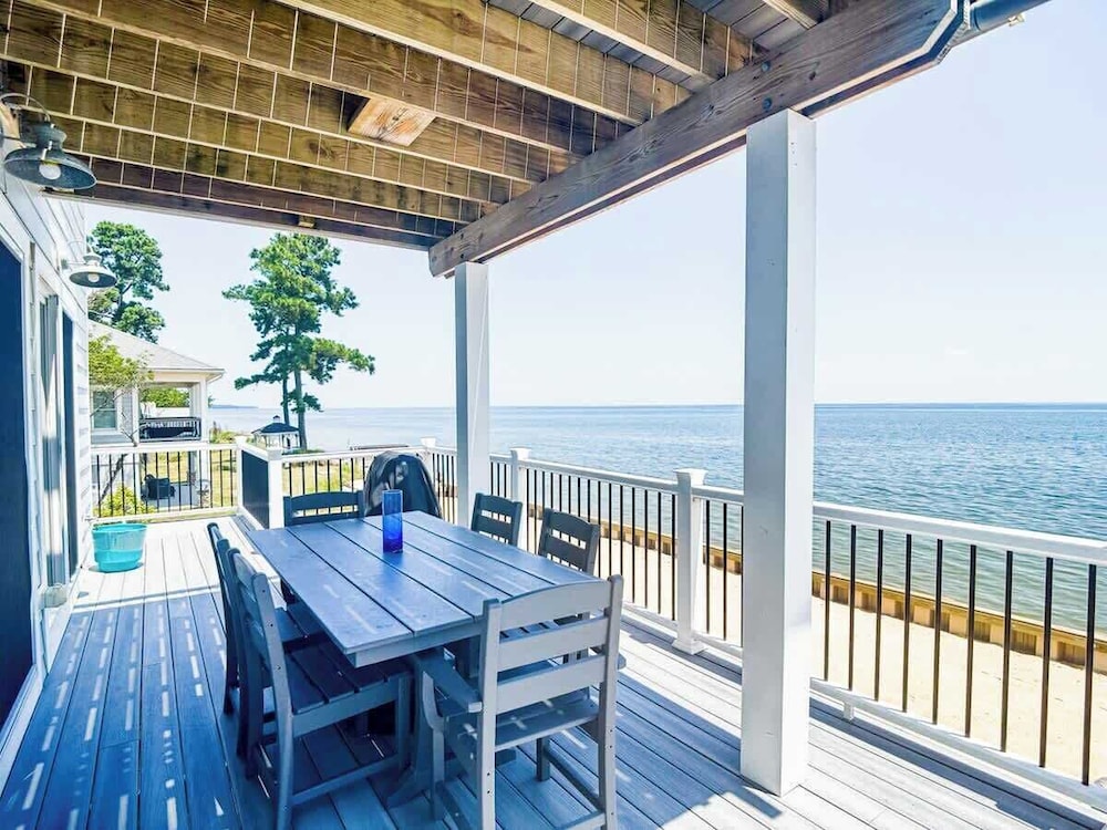 4-bedroom Luxury Private Beach Getaway