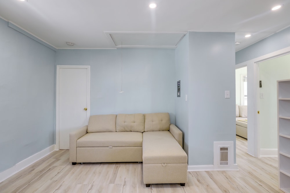 2 Blocks to Beach: Sunny Ocean Grove Apartment