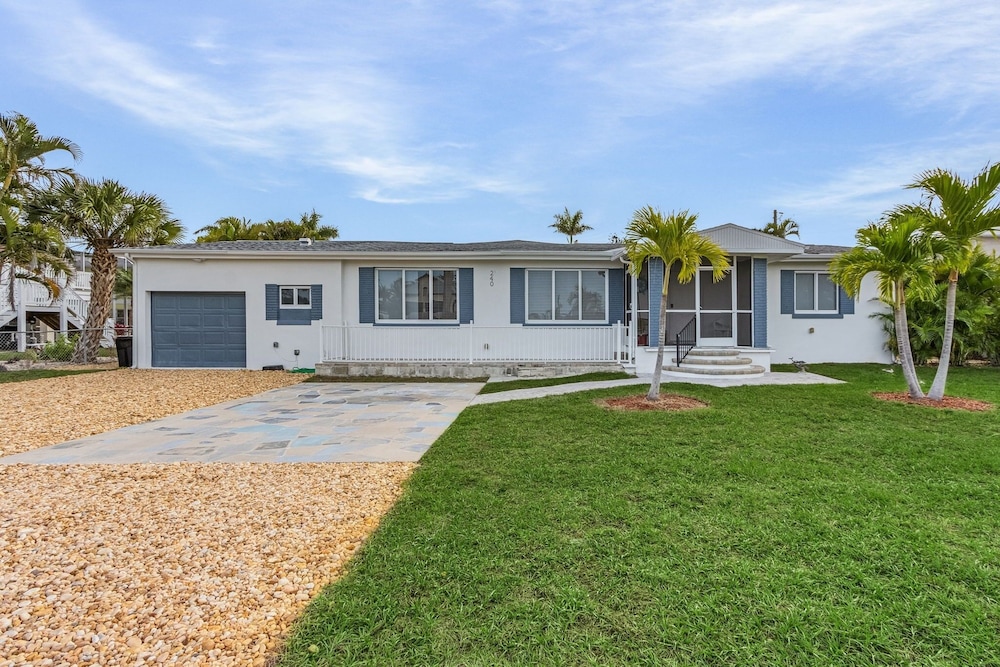 Beach Haven - 240 Virginia Ave - Bogo24 4 Bedroom Home by RedAwning