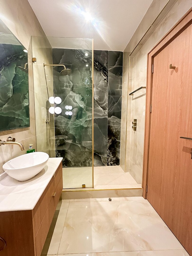 George Residence SDA Court Ikoyi
