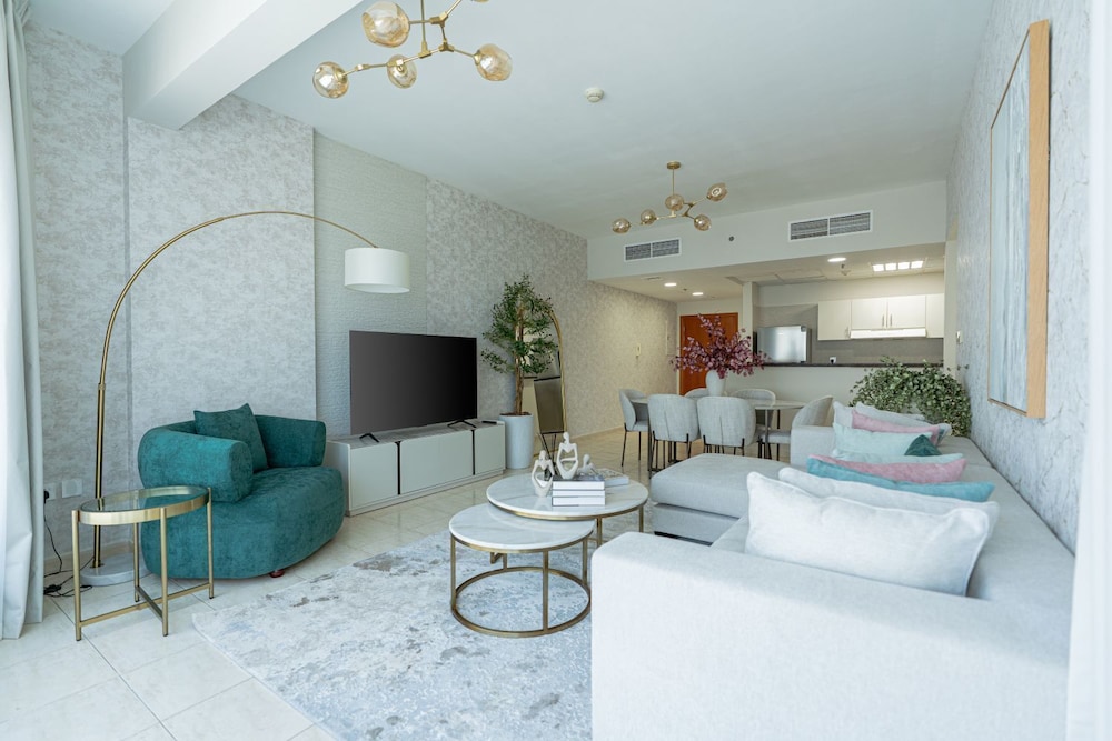 Iconic 2BR in Skycourt Dubailand