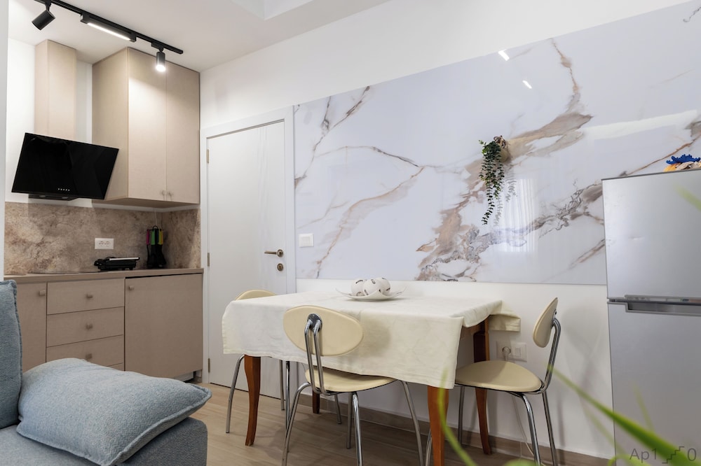 Al Mare Rooms - Sarande