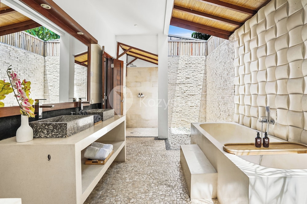 Jaya Villa by Kozystay - Canggu