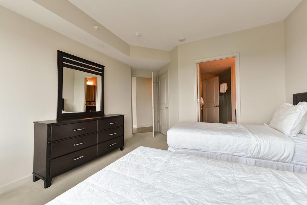 Ovation at Park Crest by Bridgestreet