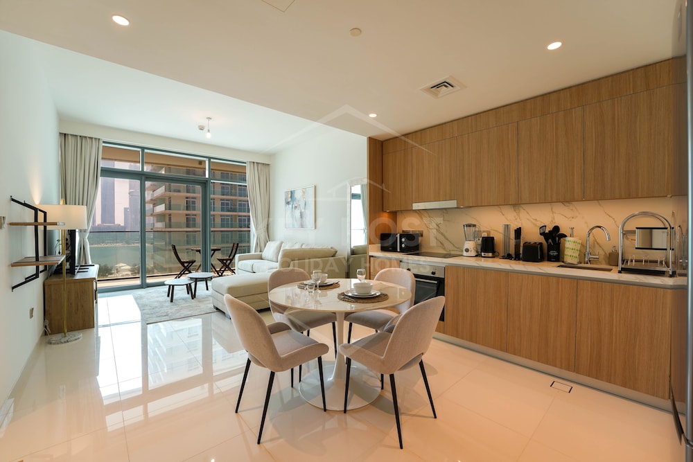 KeyHost - Beach Vista 1BR Palm Jumeirah