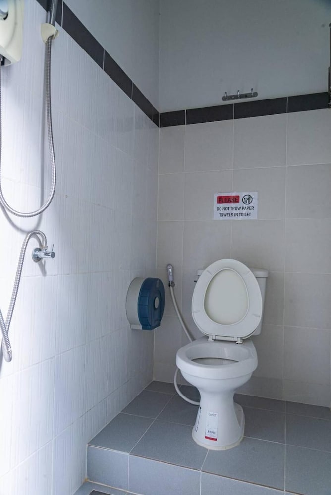 Asoke Montri Hostel