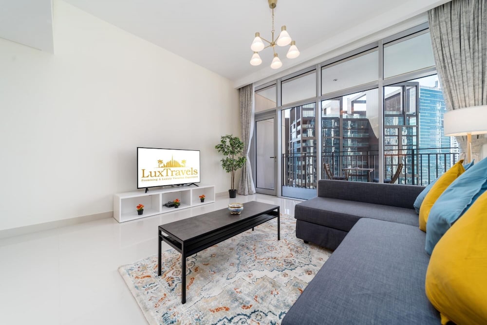 1BR Apt Brand New Spectacular Views Downtown