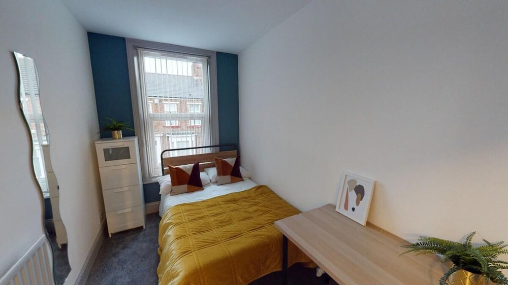 Sunderland Retreat Spacious 4 Bedroom House view 5