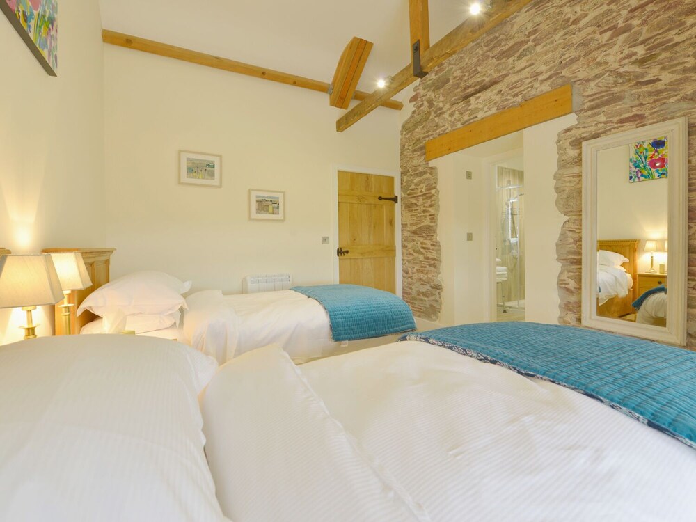 Plymouth Vacations - The Cider Barn at Home Farm - Property Image 3