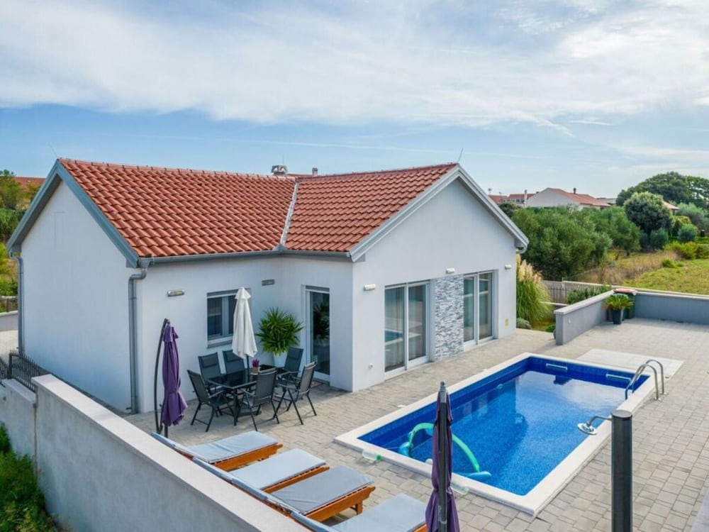 Nicoll With Pool, 50 m From the Beach view 3