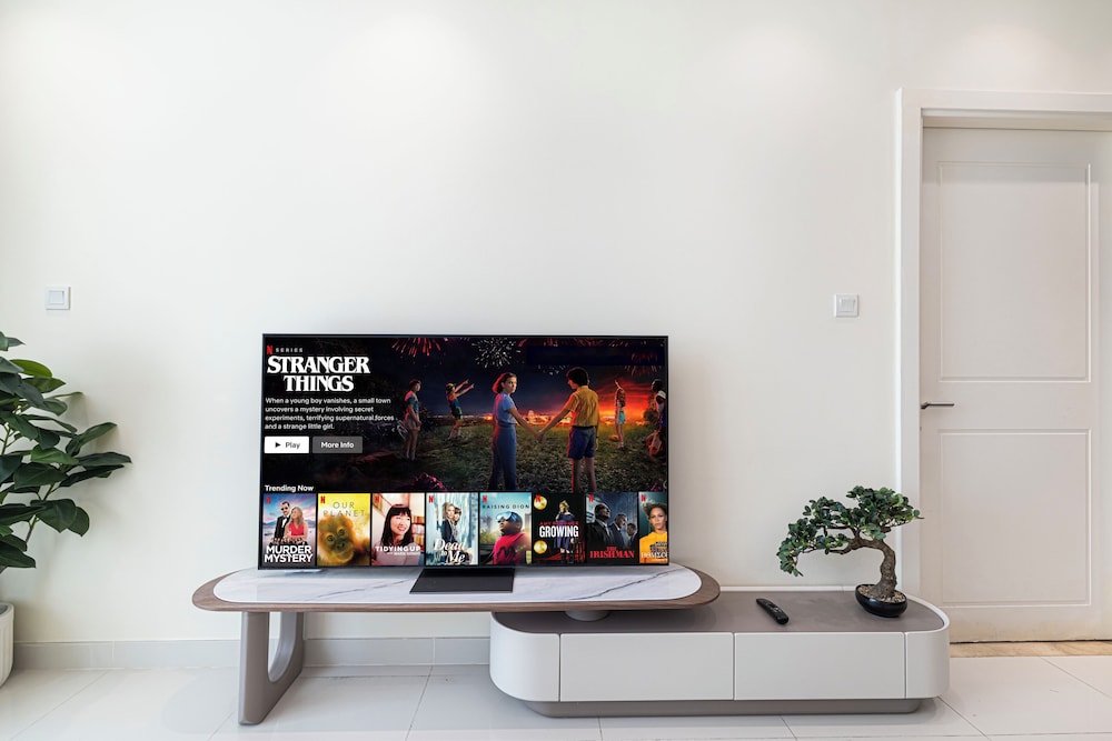 DAMAC Suites by Hostiva – Burj & Fountain