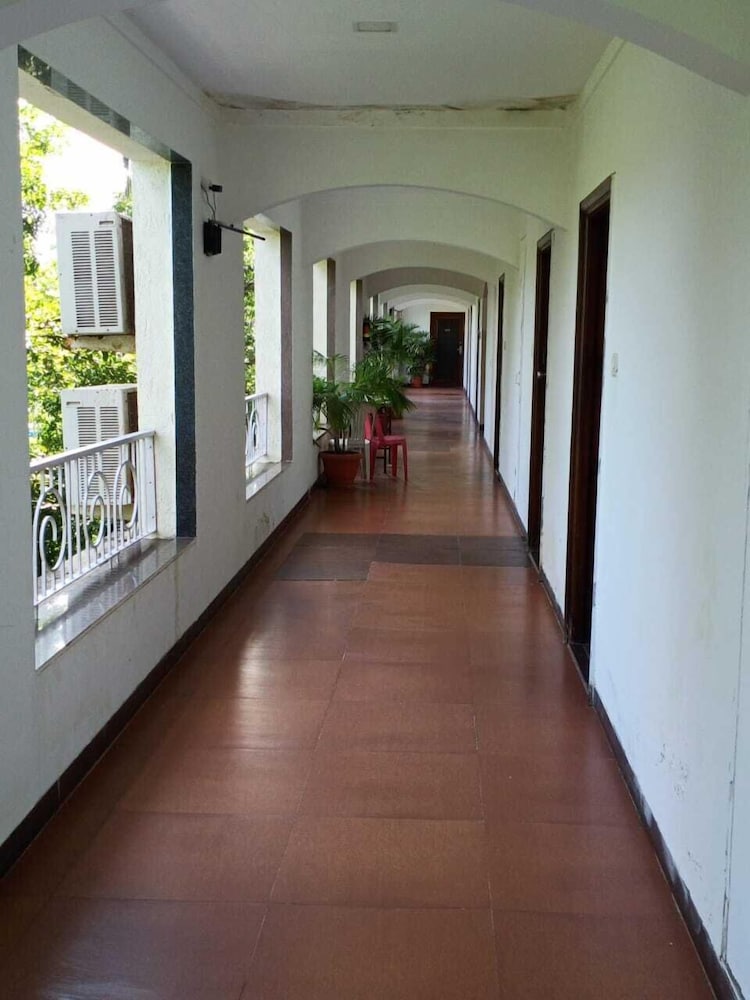 Arnala Beach Resort