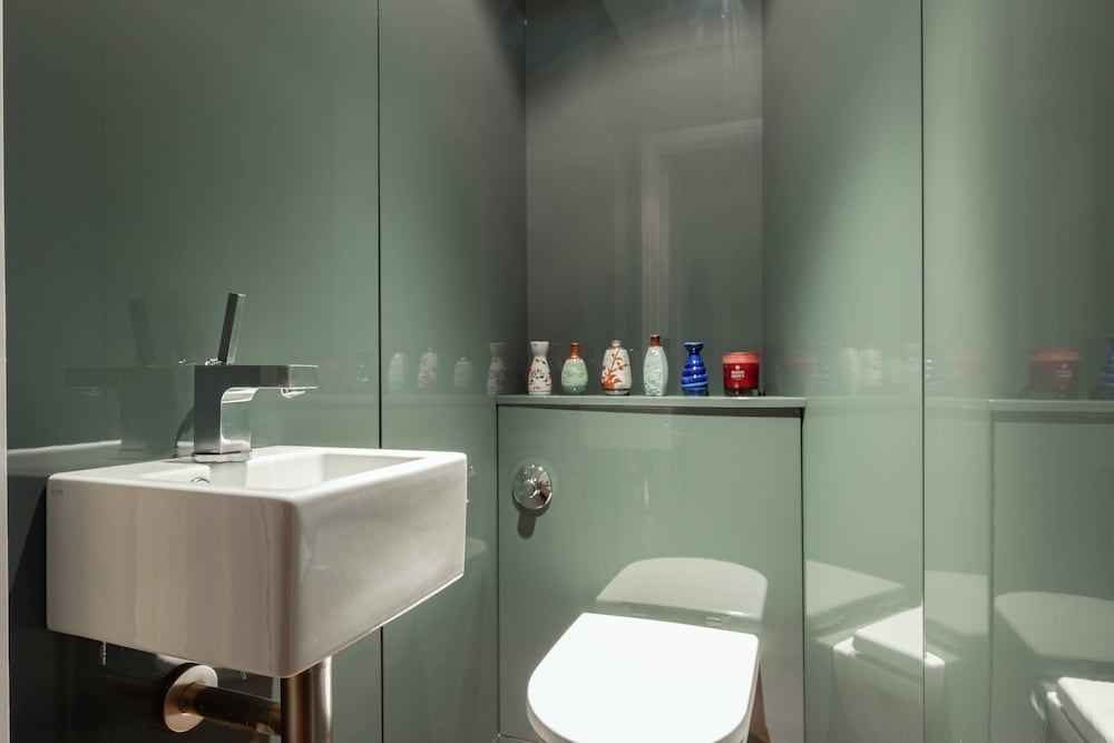 Poplar Grove II by Onefinestay