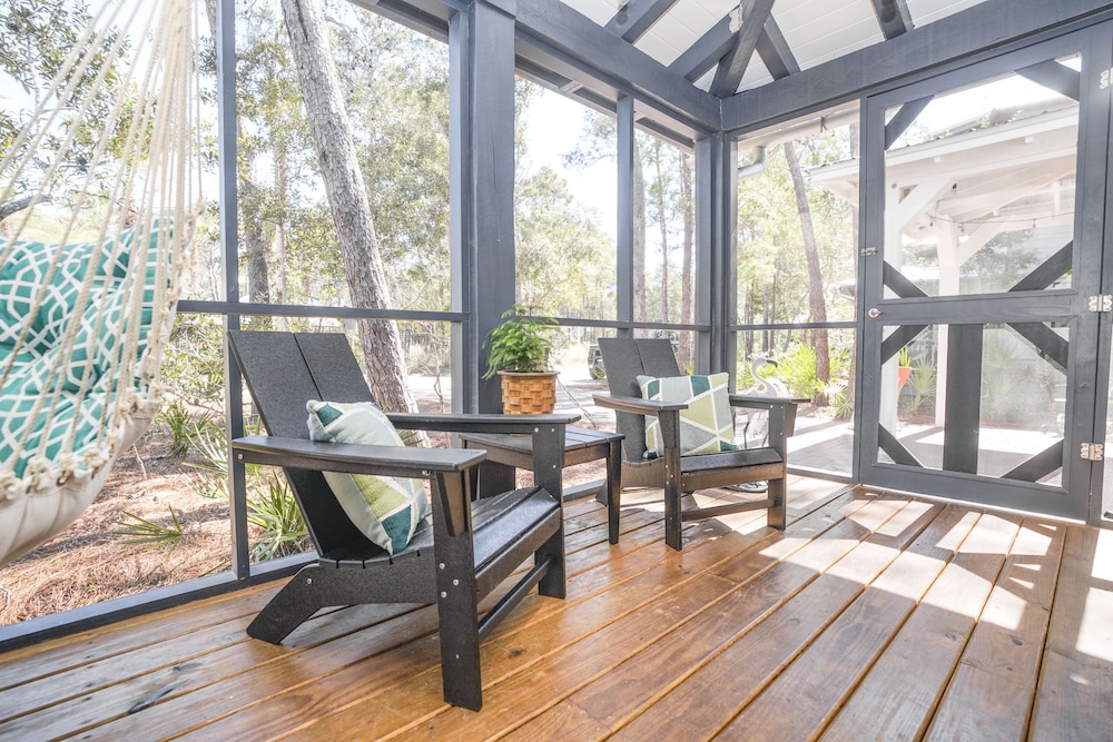 Magnolia Cottages by the Sea by Panhandle Getaways