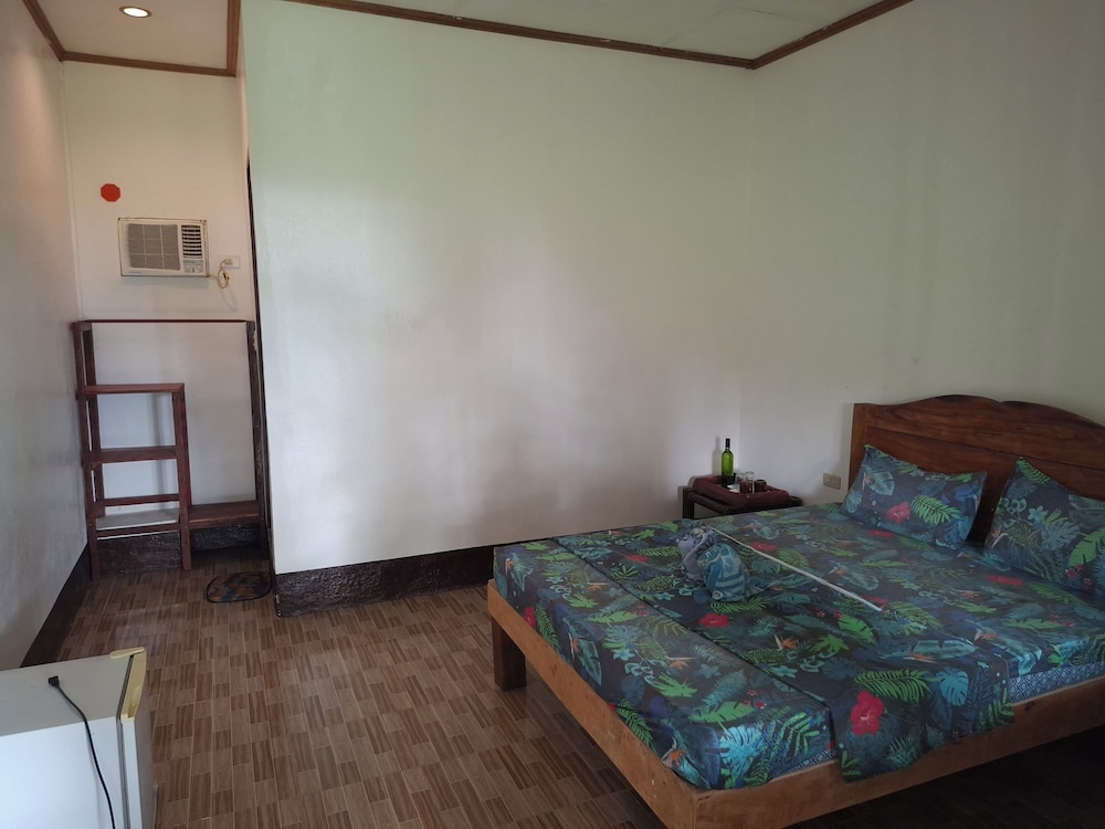 Bohol-Lahoy Dive & Beach Resort