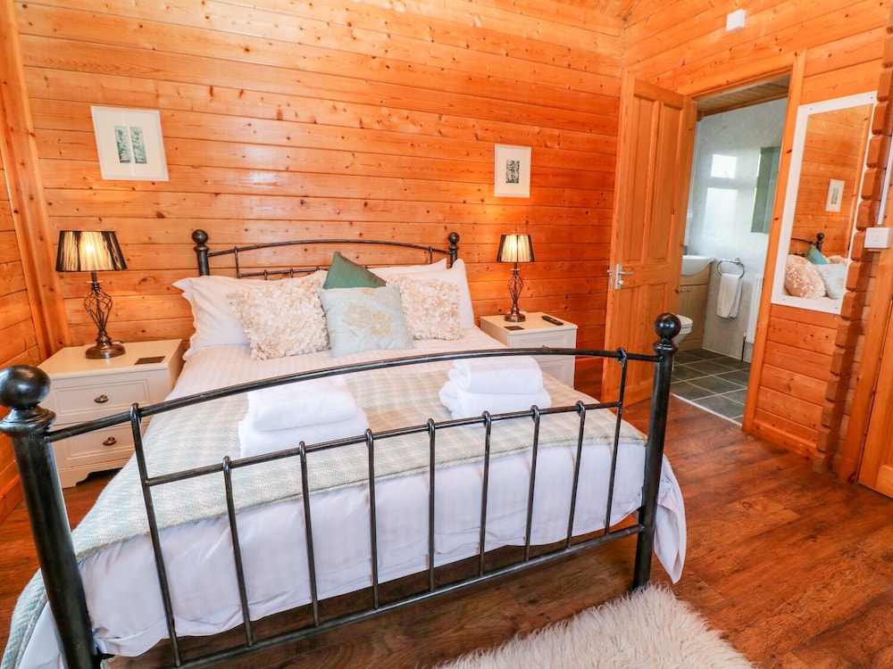 Borah Lodge view 4