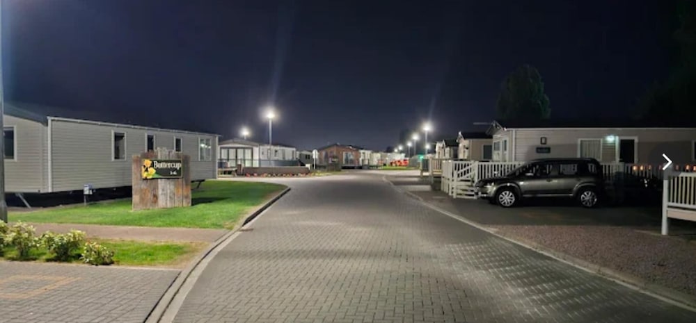 Cozy Caravan in Skegness for 8
