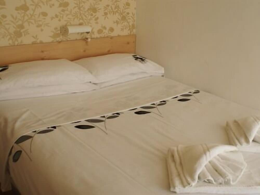 Highfield Hotel