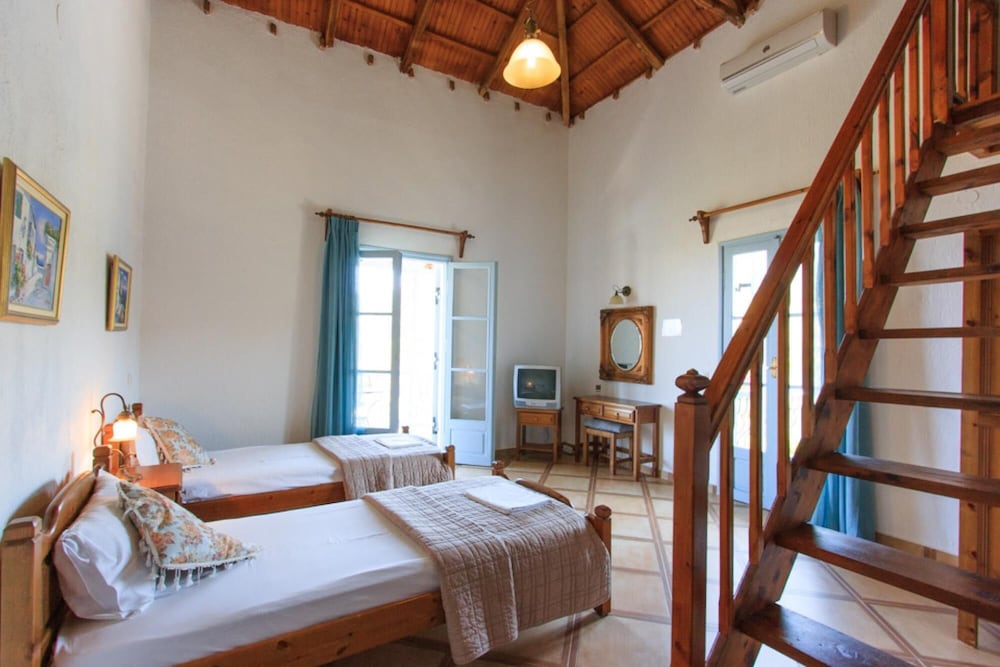 Villa Ourania Large Private Pool Sea Views A C Wifi - 1491 view 2