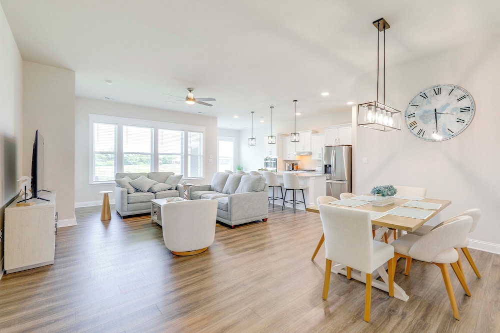 Recently Built Home w/ View, 3 Mi to Bethany Beach