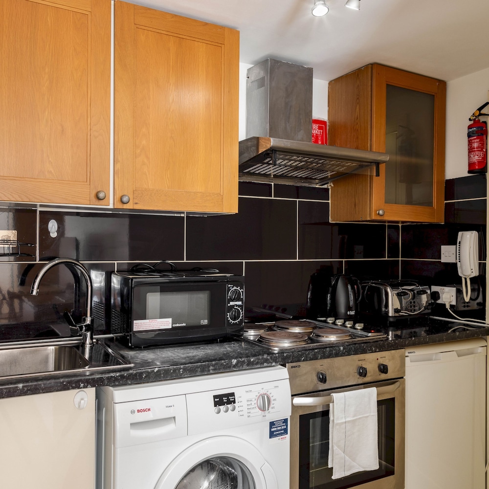 Cosy Studio in Earls Court Flat 17