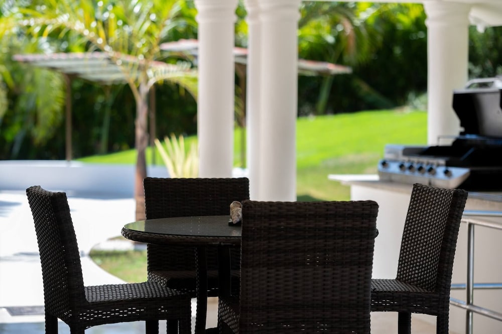 Villa Royale Luxury 4-bedroom Paradise In Sosua