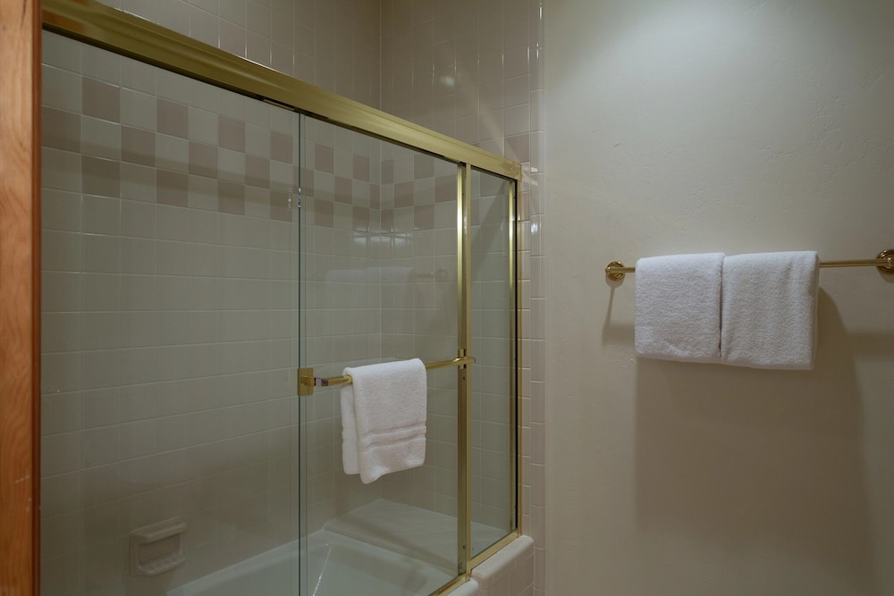 Double Eagle at Deer Valley Resort - Three Bedroom Condo with Hot Tub #17 3 Condo