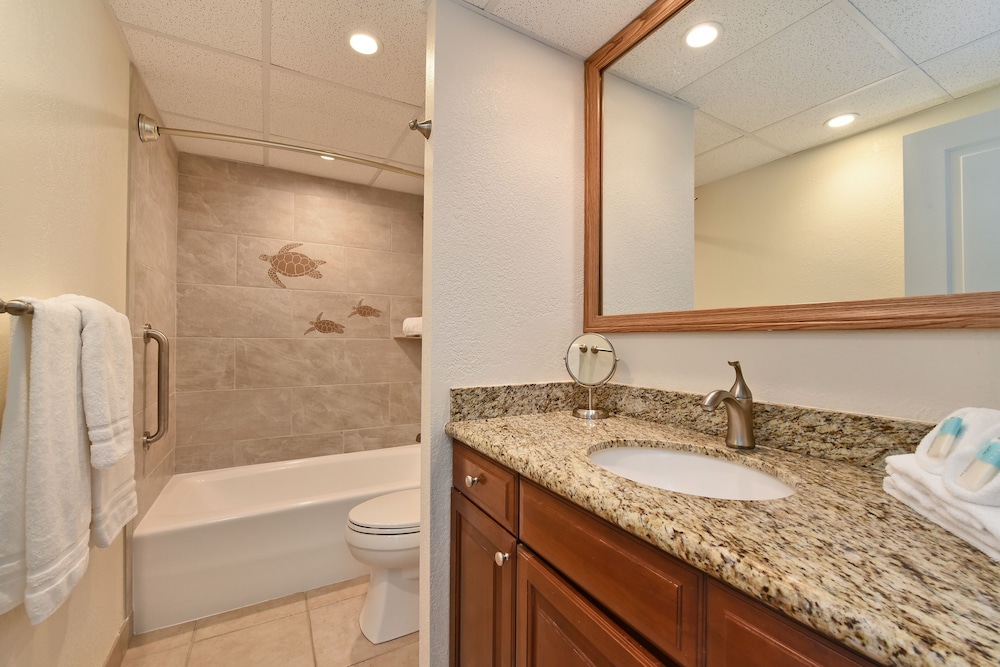 Kaanapali Shores #160 2 Bedroom Condo by RedAwning
