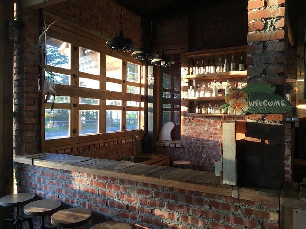 Donghe Surf Shop & Hostel - Taitung