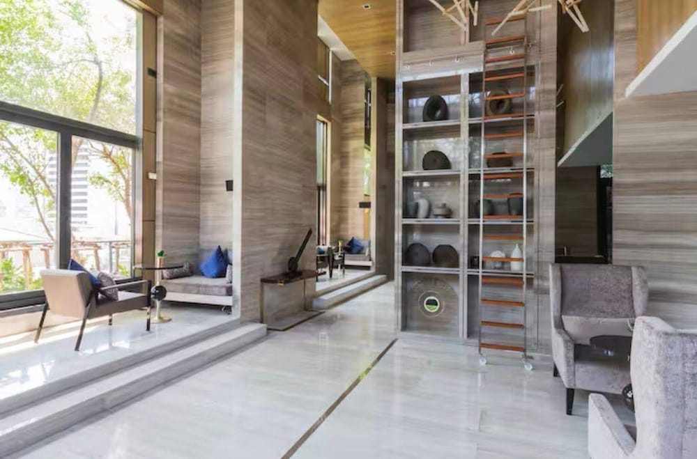 Circle Living Skyline Residence