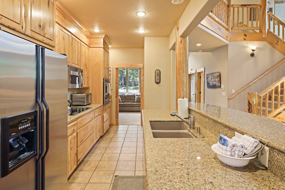 Poplar 16 5 Bedroom Home
