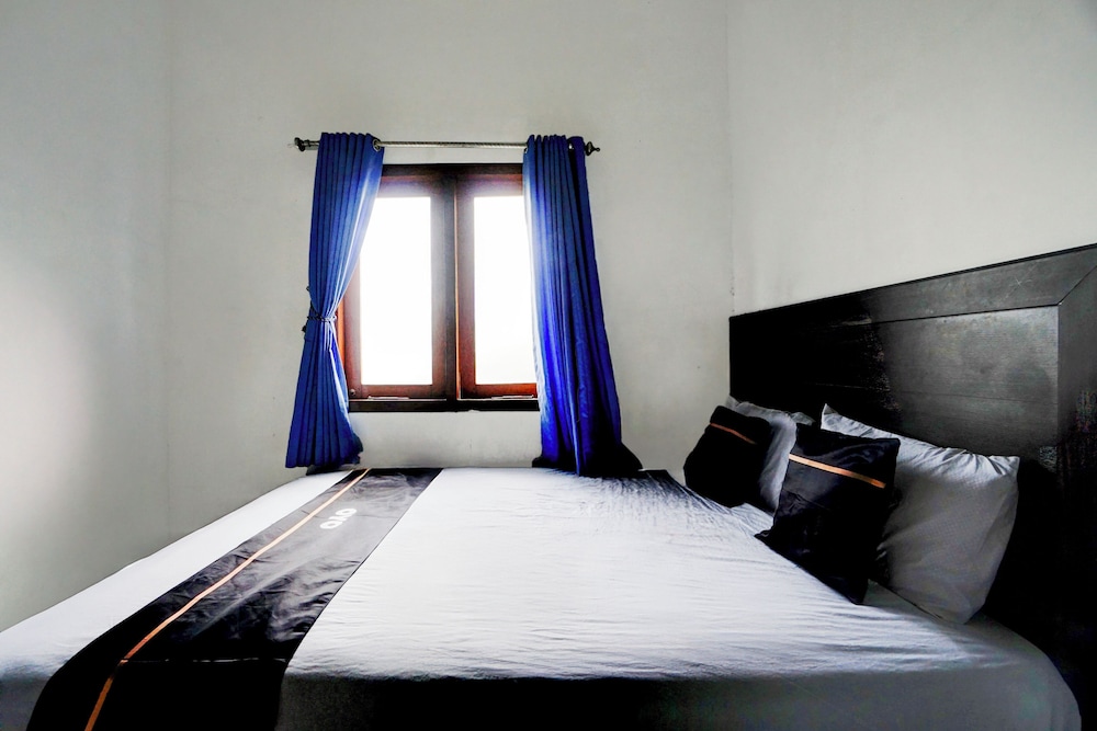 OYO 94818 Sabina House Syariah