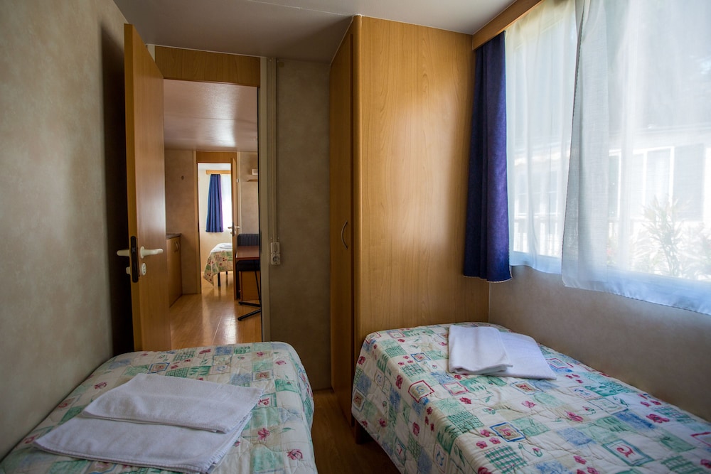 Arena Stupice Camping Homes