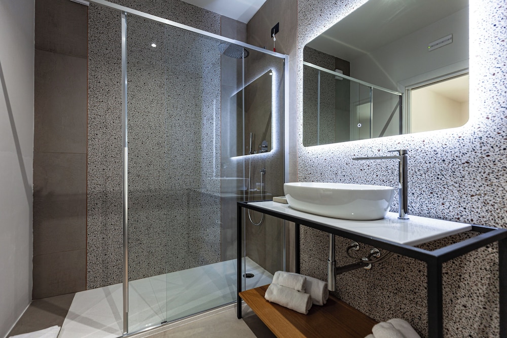RH Lifestyle Rooms & Suites