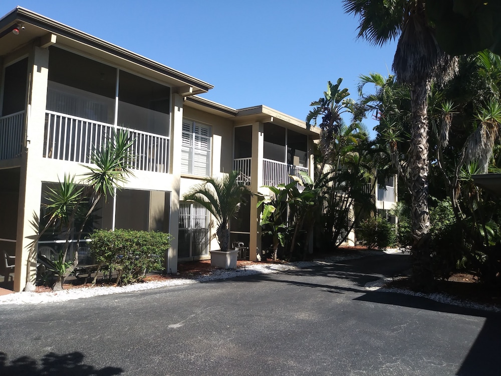 Turtle Crawl Inn