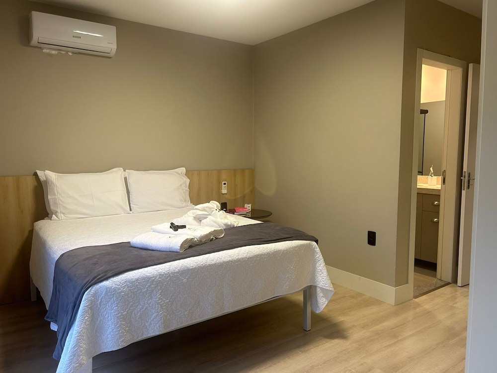 GEMINADO CASA 3 ALTO PADRÃO 3 QUARTOS