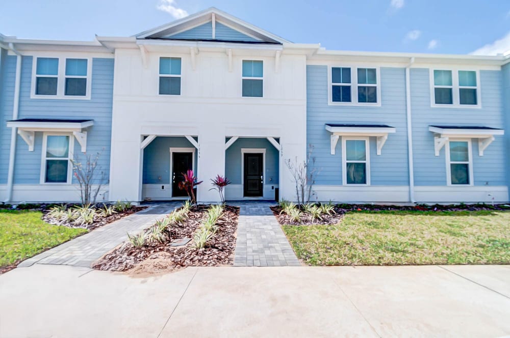 1259 Modern 5BD Family Home For Your Vacation